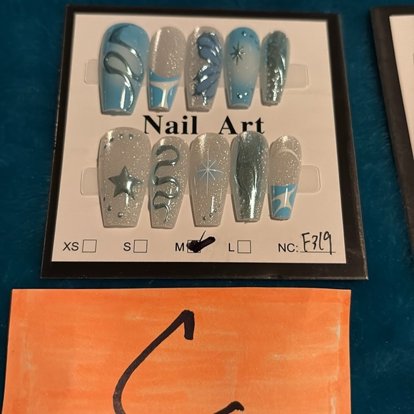 PRESS-ON NAILS - Picture 4 of 8